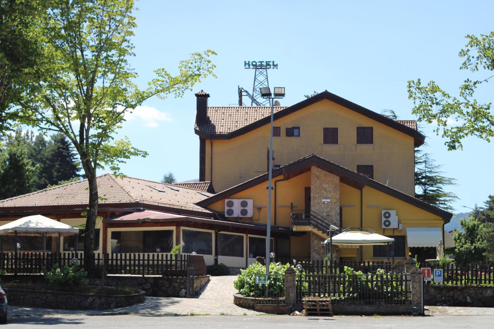 Regina Hotel Pollino Морано-Калабро Екстер'єр фото